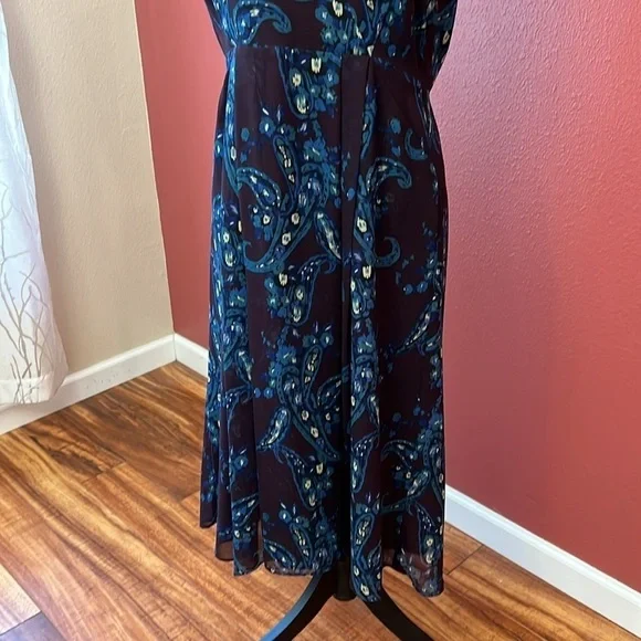 Cabi Treasure Paisley Crossover Style V Neck Midi Dress Style 3461 - Picture 4 of 12